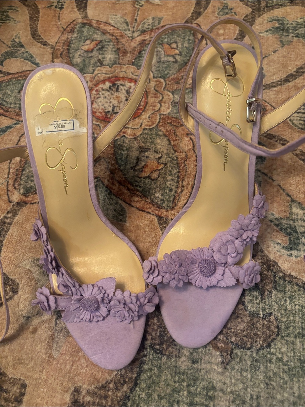 Cue purple heels